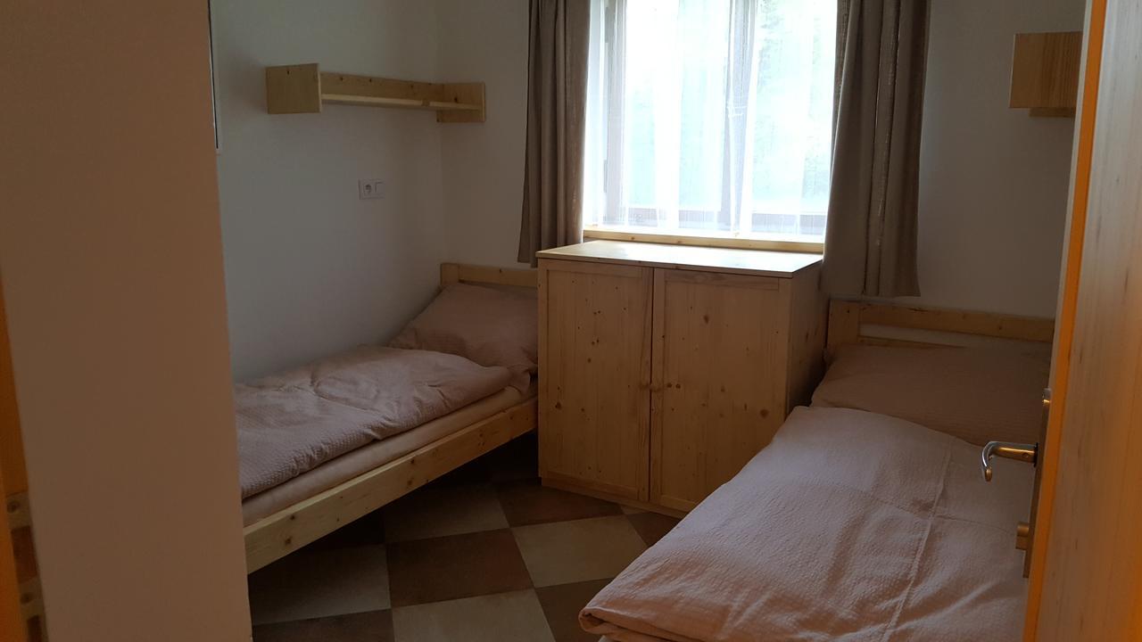 Dum Bratri Capku Hotel Budislav  Buitenkant foto